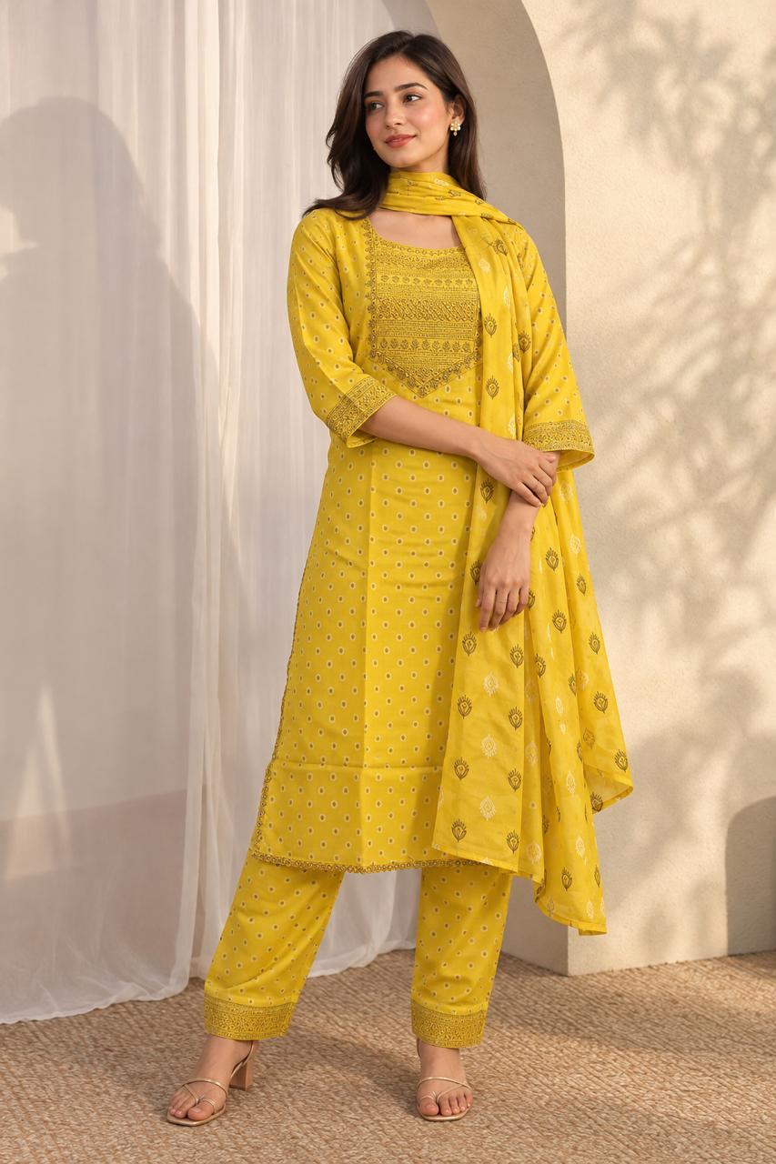 Ditsy Charm Three-Piece Kurta Set