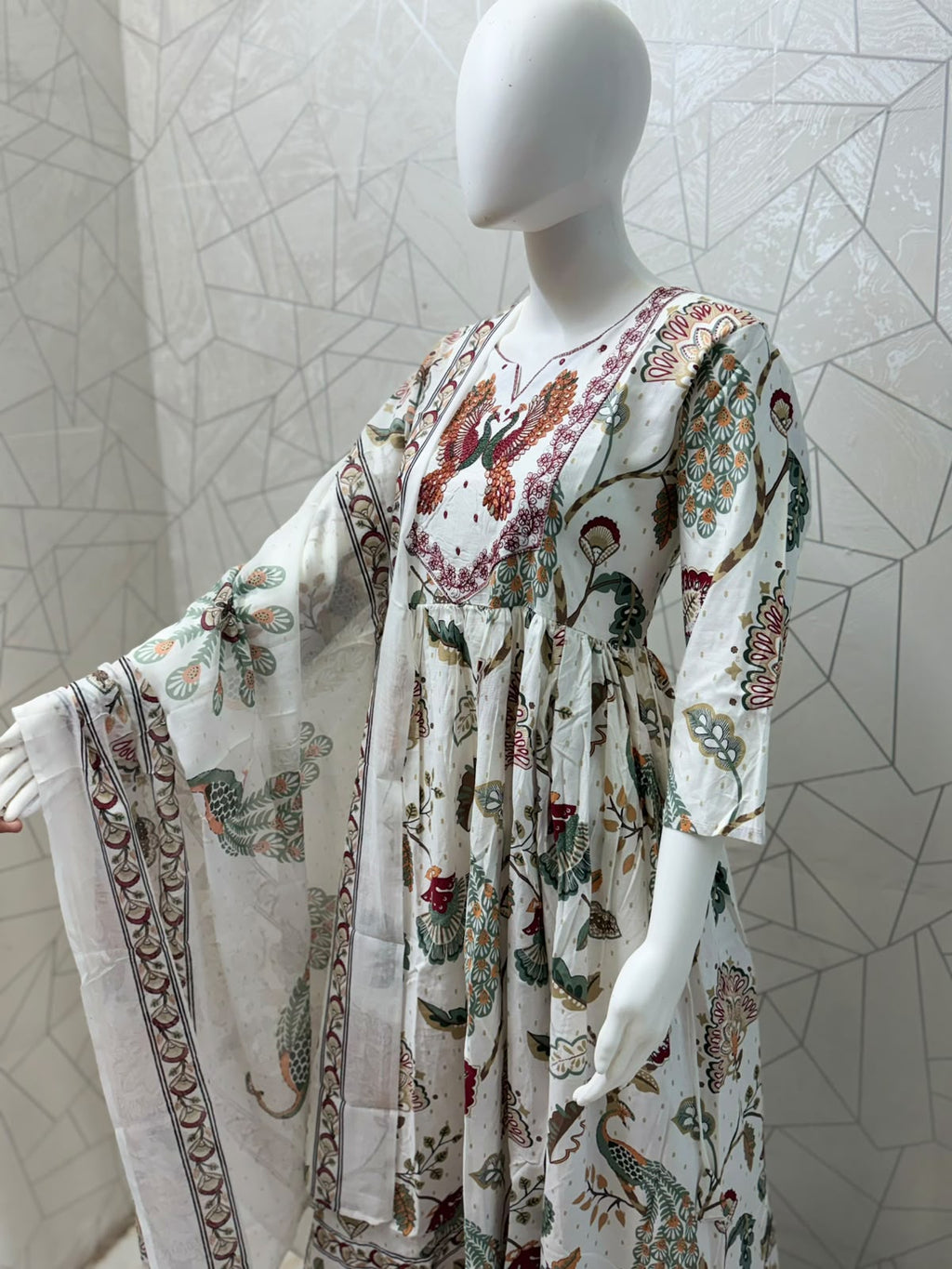 Saanjh Floral Elegance Anarkali Set