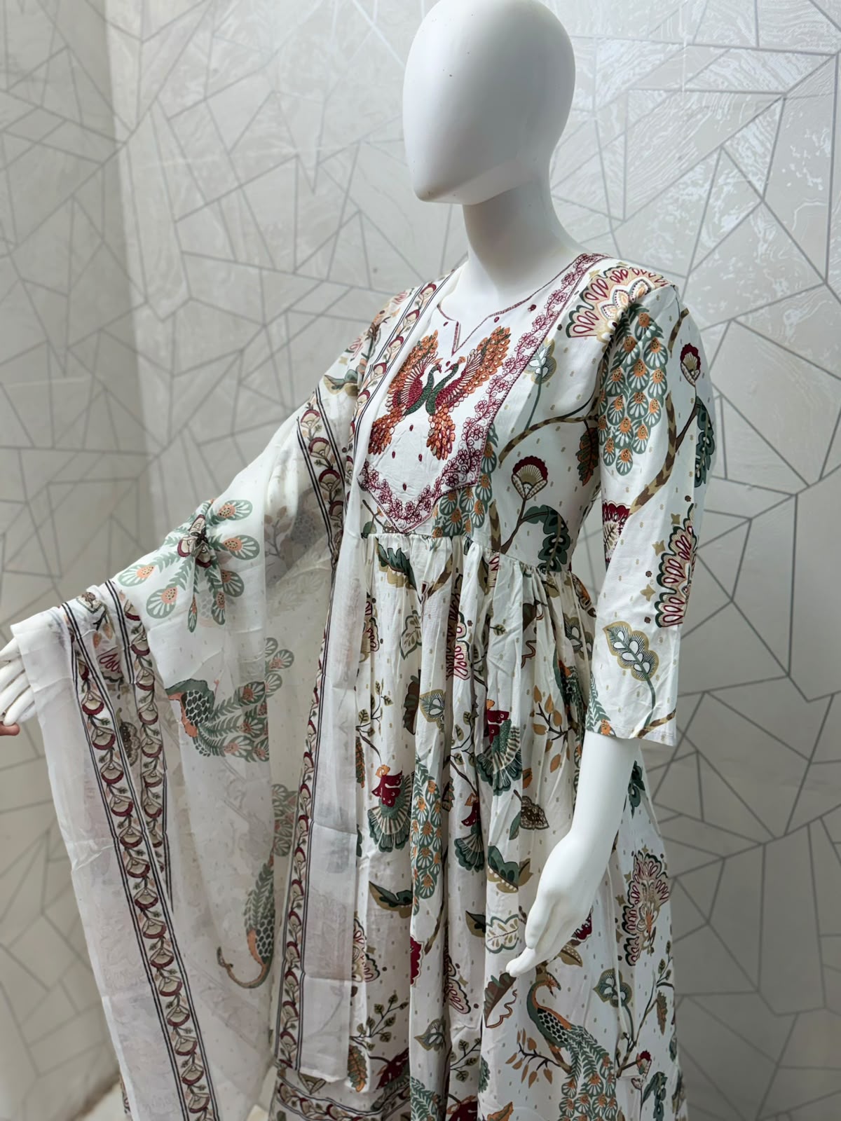 Saanjh Floral Elegance Anarkali Set