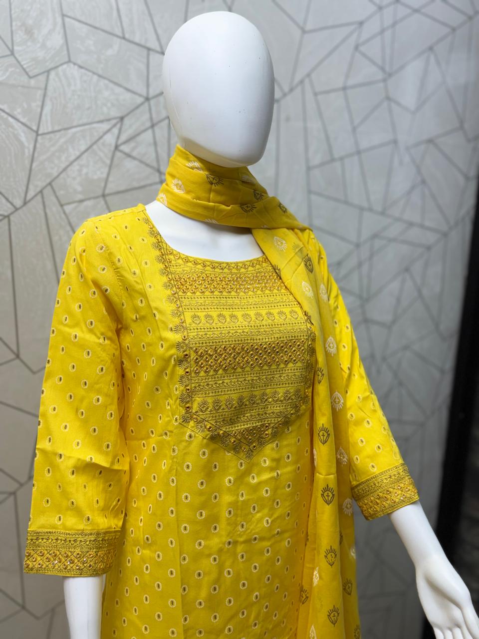 Ditsy Charm Three-Piece Kurta Set